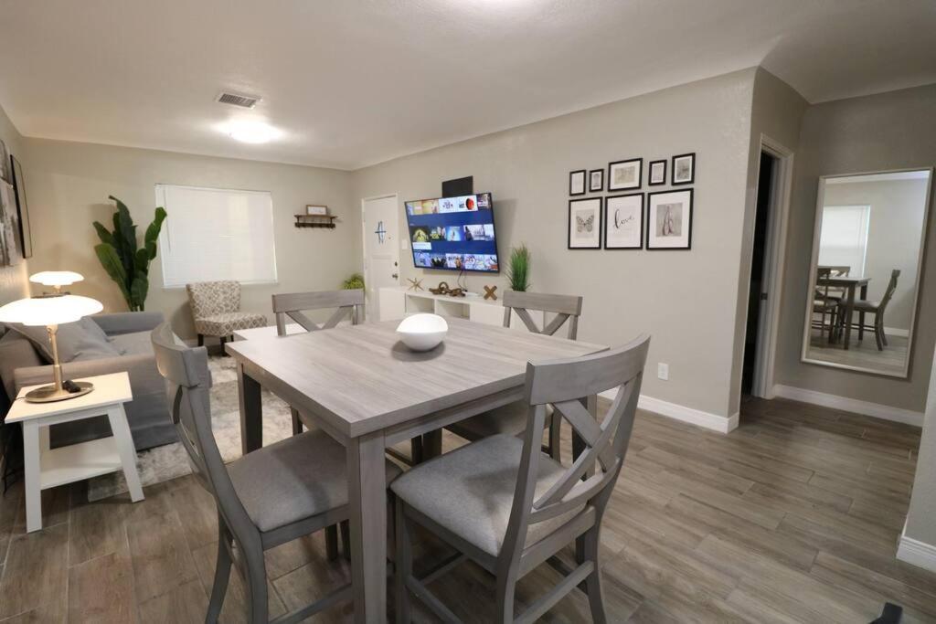 Casa vacanze Renovated Stay, Parking, Near Dt & Airport