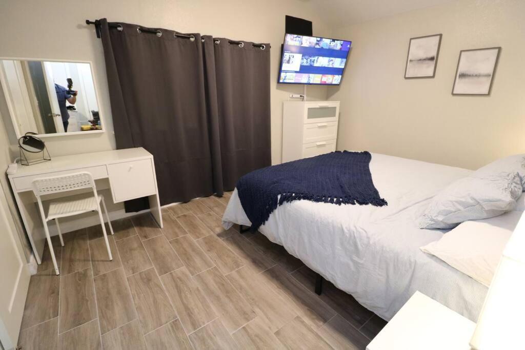 Renovated Stay, Parking, Near Dt & Airport * El Paso