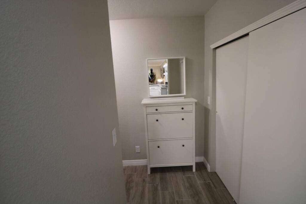 Renovated Stay, Parking, Near Dt & Airport El Paso