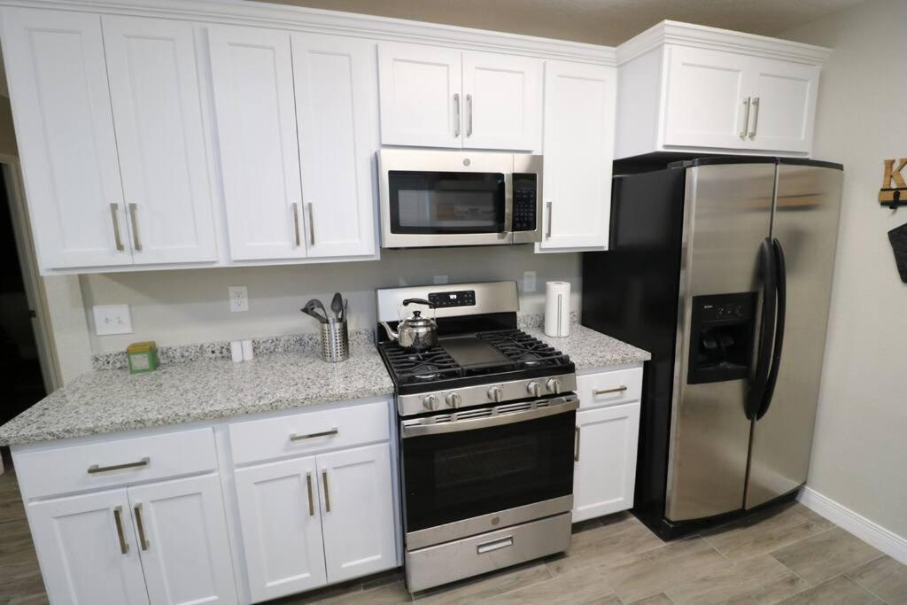 Casa vacanze Renovated Stay, Parking, Near Dt & Airport