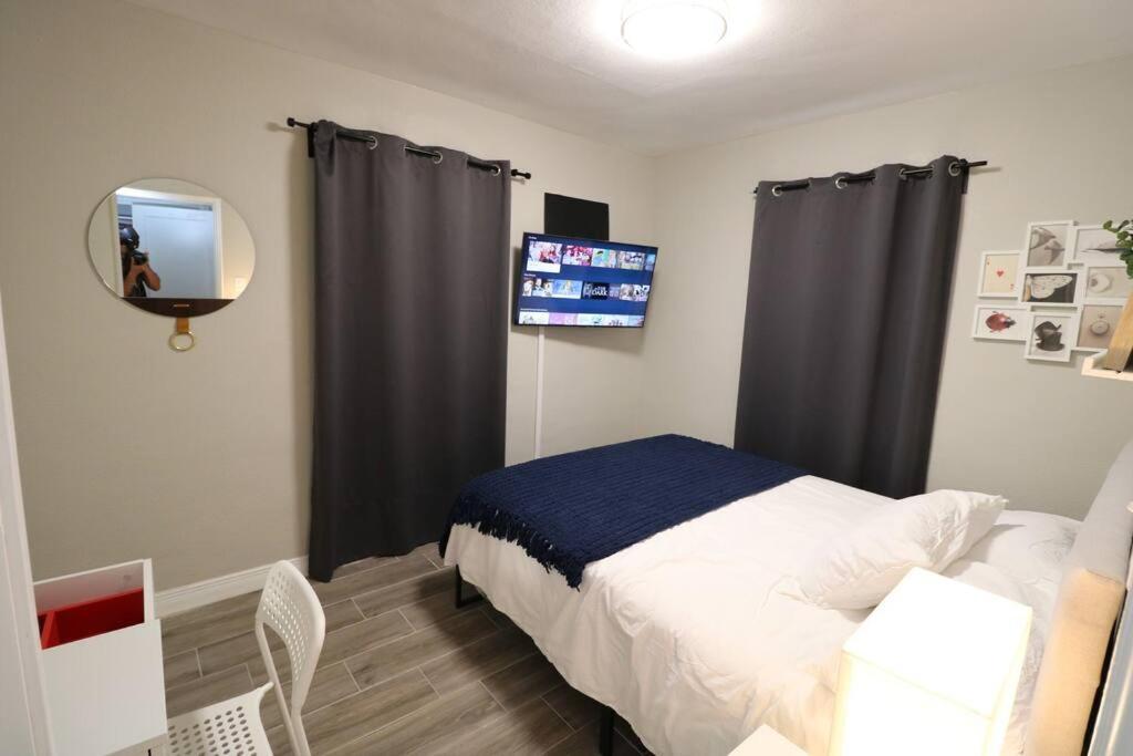 Renovated Stay, Parking, Near Dt & Airport *