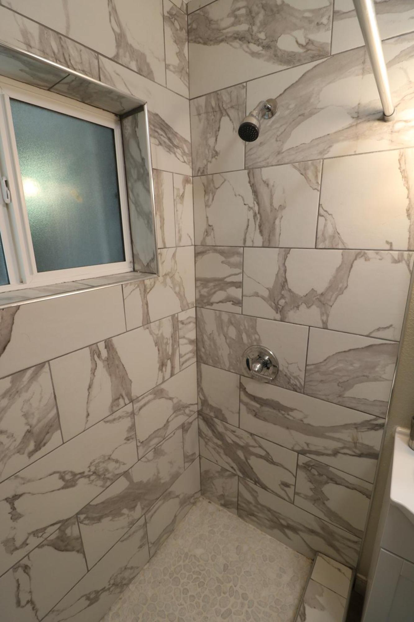 Renovated Stay, Parking, Near Dt & Airport Casa vacanze *