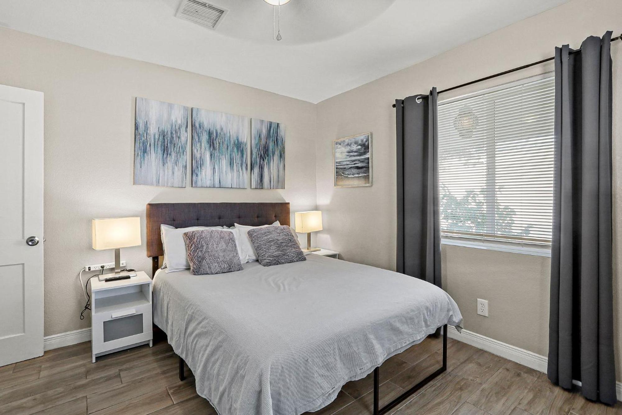 Renovated Stay, Parking, Near Dt & Airport *