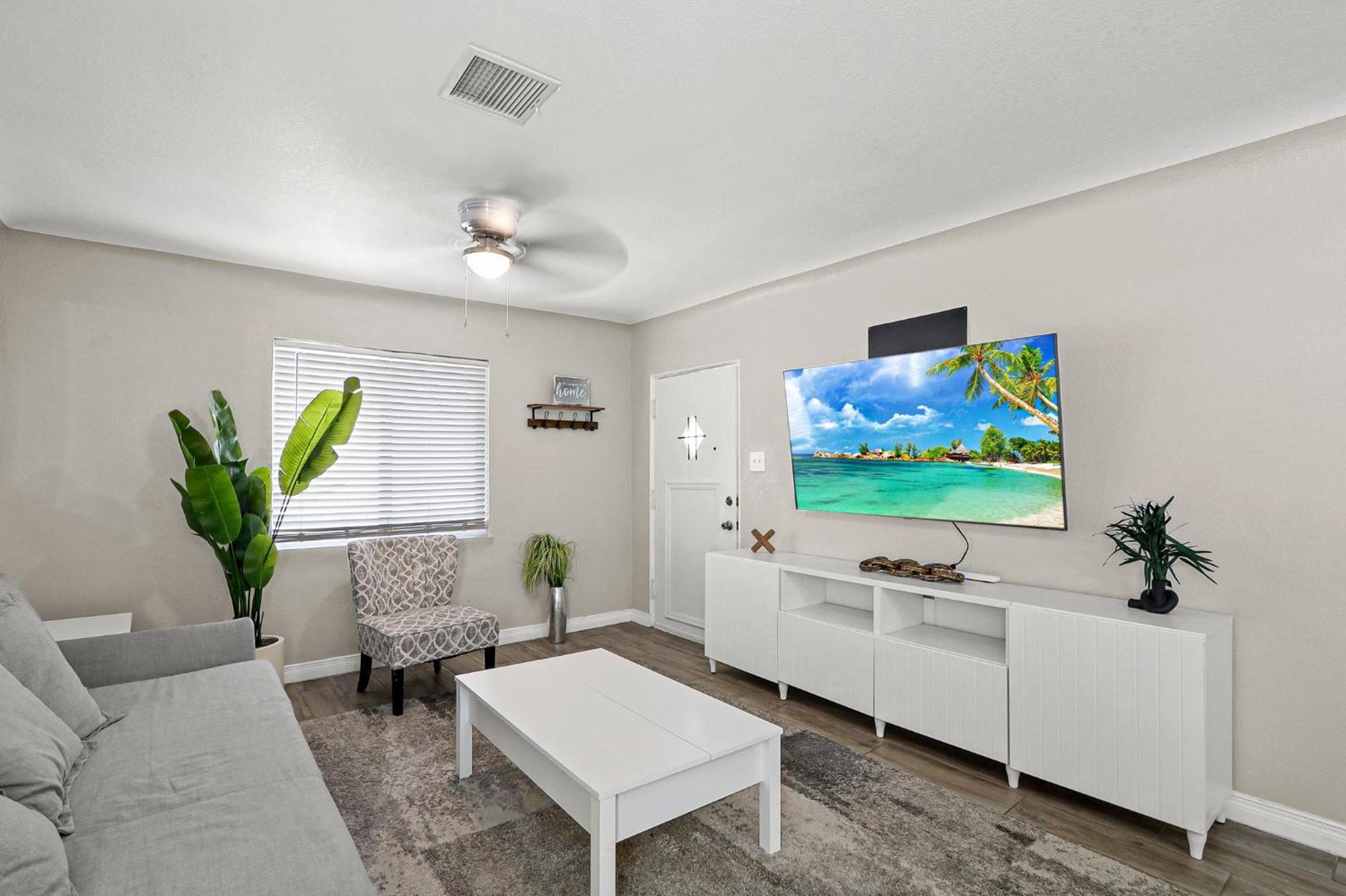 Casa vacanze Renovated Stay, Parking, Near Dt & Airport